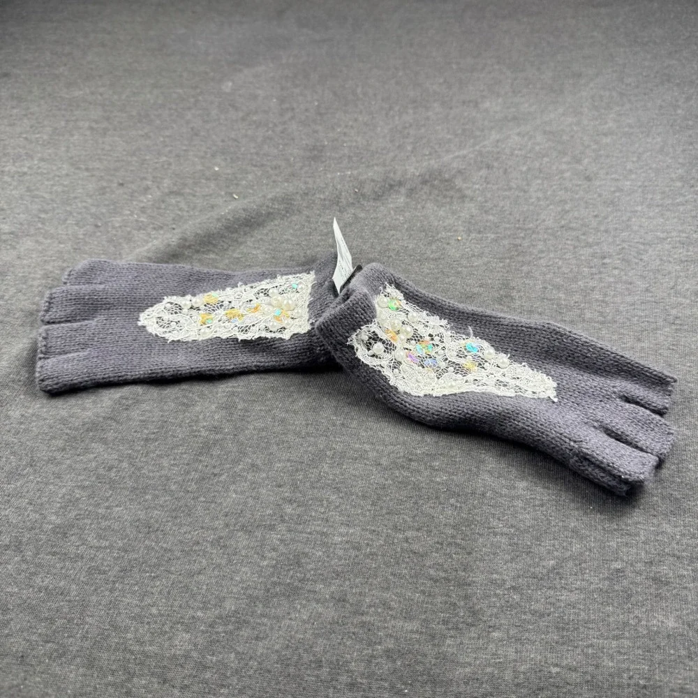 Maurices Women Gray Fingerless‎ Gloves Lace Pearl Rhinestone Embellished